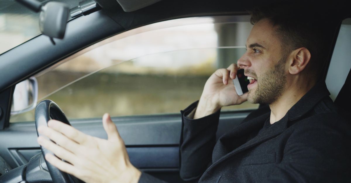 Téléphone au volant : interdictions, amende et points