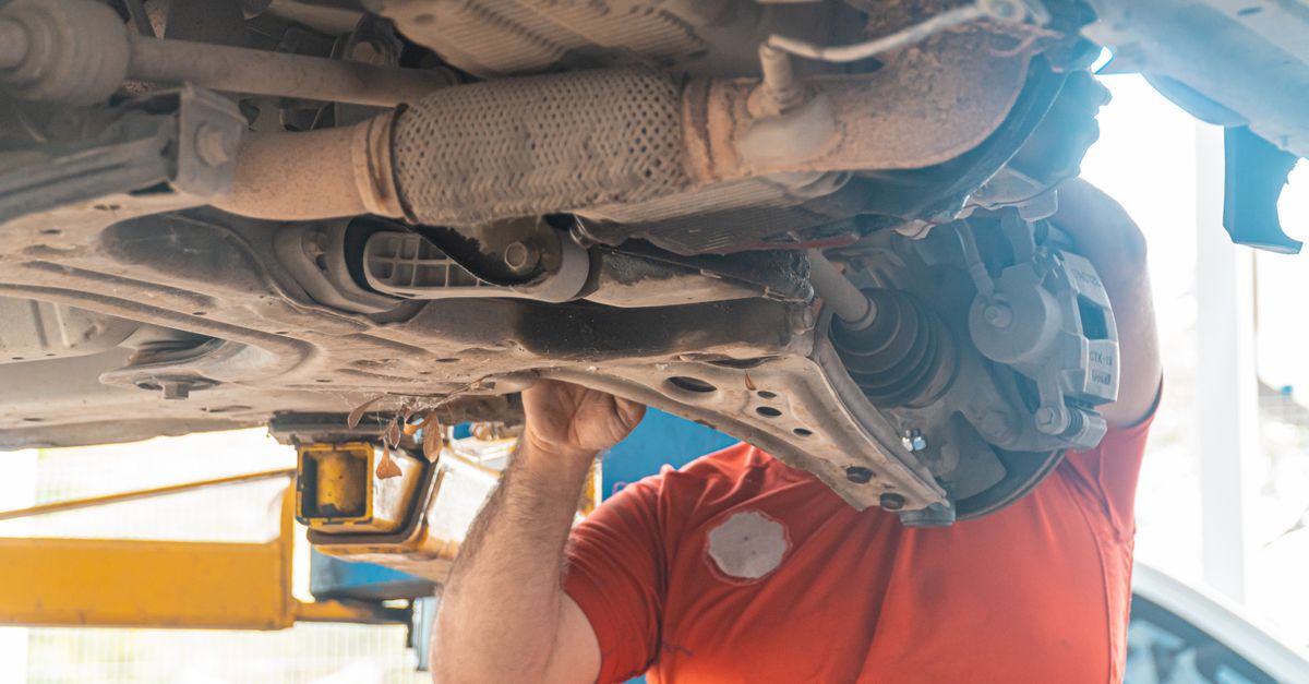 Cardan qui claque : diagnostic, soufflet et coût